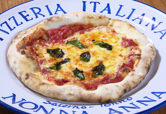 「ノンナ・アンナ」（遠野市）のマルゲリータ